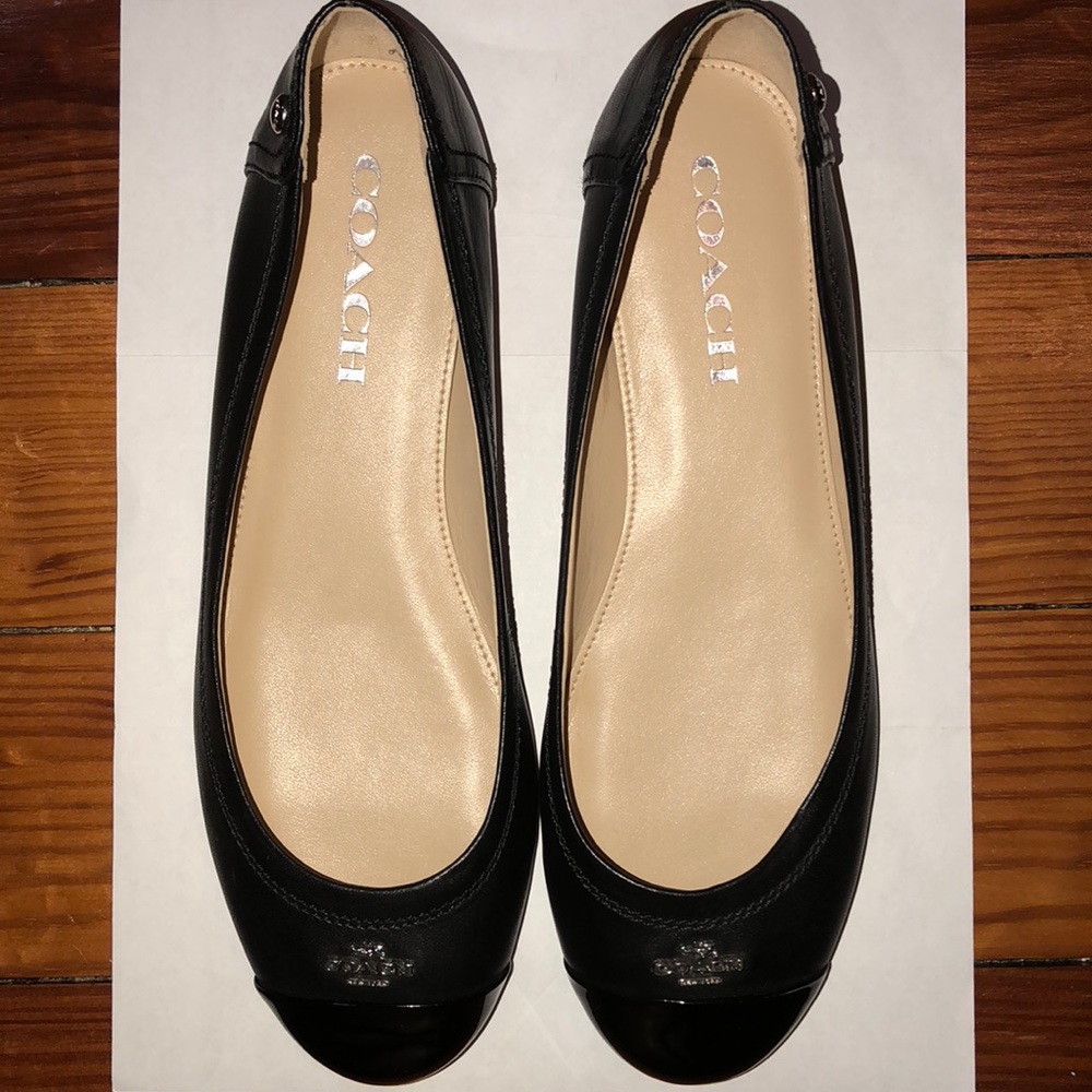 Women’s Black Chelsea Coach flats